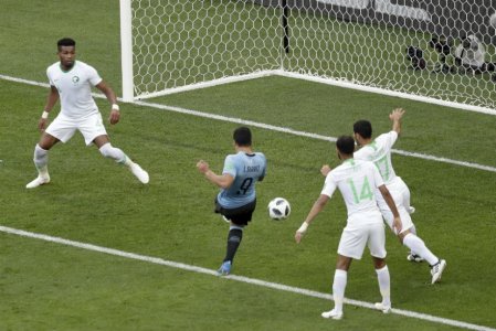 Urugvaj preko Saudijske Arabije do osmine finala